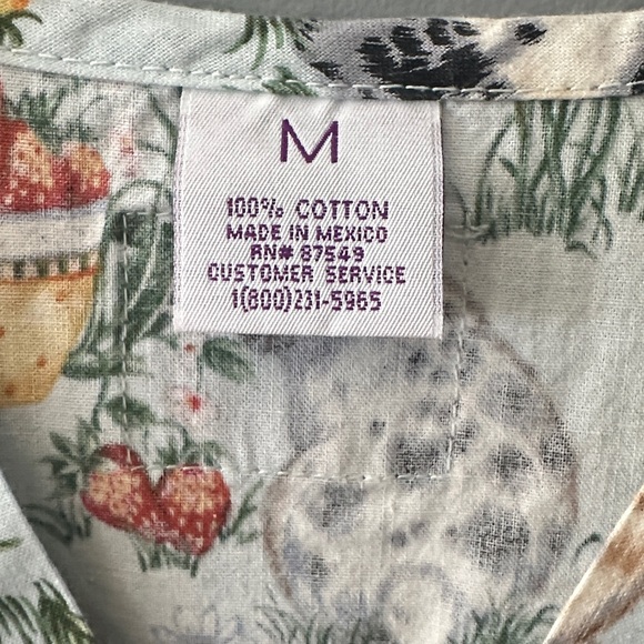 Simply Comfort Womens Easter Scrub Shirt Medium Bunnies Floral Artsy cottagecore - Picture 2 of 9
